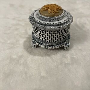 Vintage Florenza Silver/White Toned Metal Filagree Trinket Box Floral Top-Signed